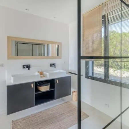4 Etoiles Vue Piscine